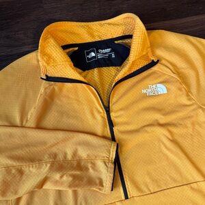 The North Face Summit Series Future Fleece Mens XL Yellow 1/2 Zip Pullover Hike
